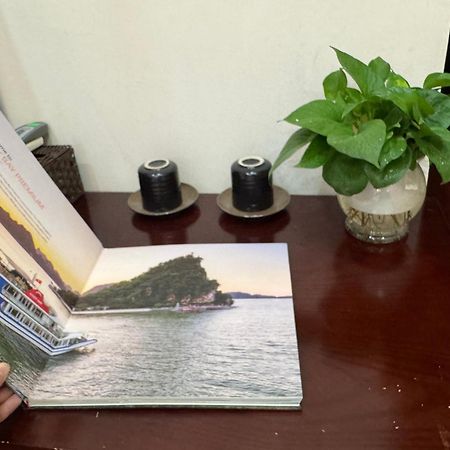 Quynh Moon Homestay Ανόι Εξωτερικό φωτογραφία