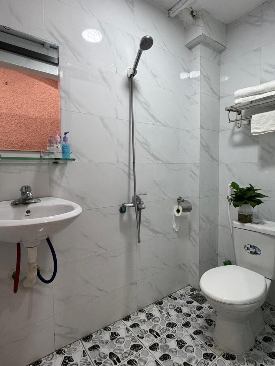 Quynh Moon Homestay Ανόι Εξωτερικό φωτογραφία